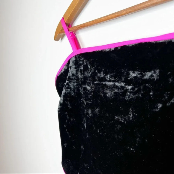 Superdown NWT Giana Black Velvet Cropped Tank Top - Picture 3 of 7